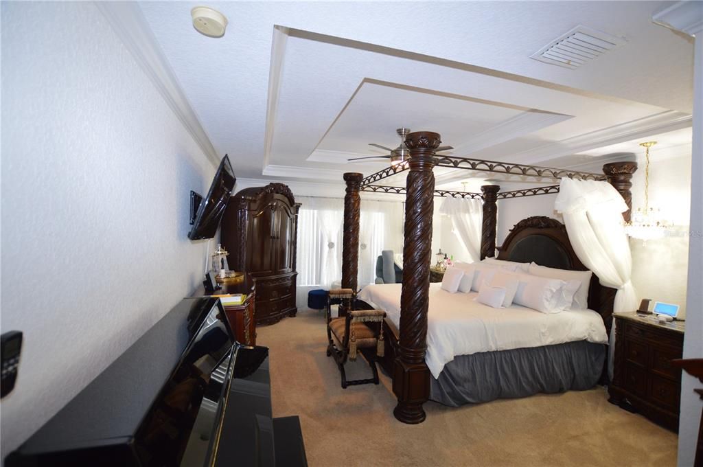 For Sale: $420,000 (3 beds, 3 baths, 2534 Square Feet)