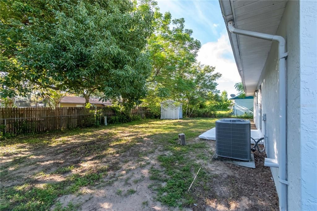 Active With Contract: $1,500 (3 beds, 2 baths, 1372 Square Feet)