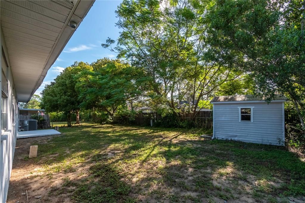 Active With Contract: $1,500 (3 beds, 2 baths, 1372 Square Feet)