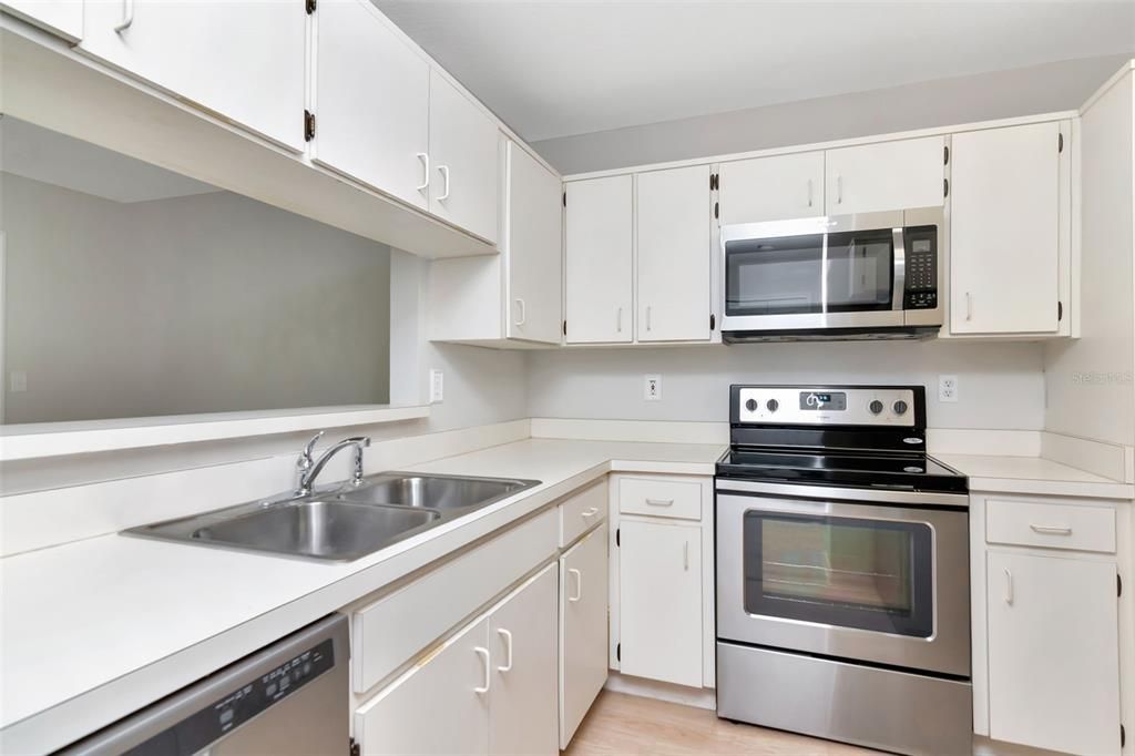 En Venta: $279,000 (2 camas, 2 baños, 1170 Pies cuadrados)