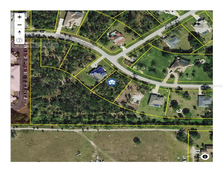 На продажу: $79,900 (0.49 acres)