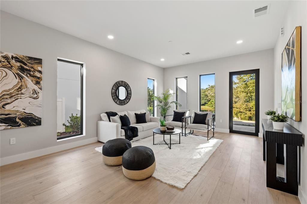 Под контрактом: $1,475,000 (5 спален, 4 ванн, 3859 Квадратных фут)