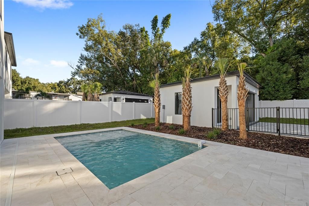 Под контрактом: $1,475,000 (5 спален, 4 ванн, 3859 Квадратных фут)