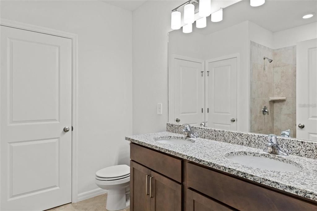 For Sale: $299,000 (4 beds, 2 baths, 1691 Square Feet)