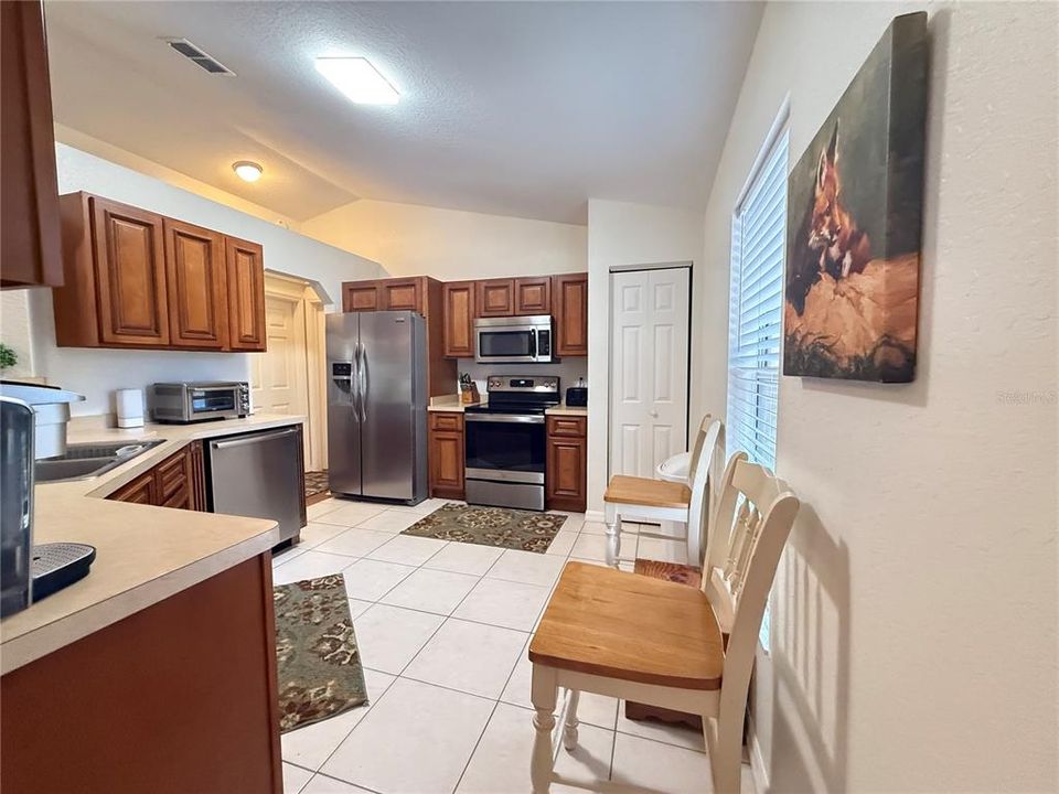 For Sale: $300,000 (3 beds, 2 baths, 1341 Square Feet)