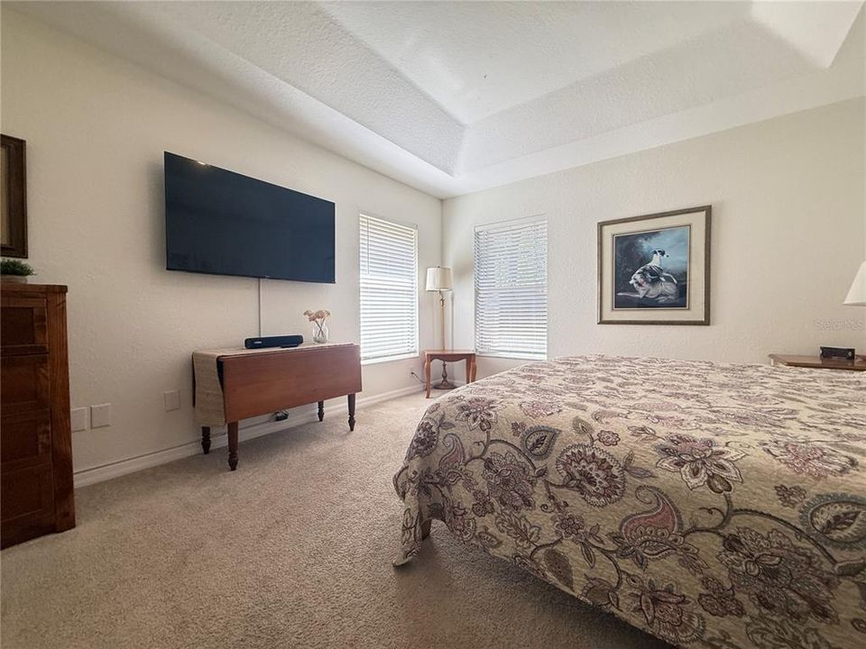 For Sale: $300,000 (3 beds, 2 baths, 1341 Square Feet)