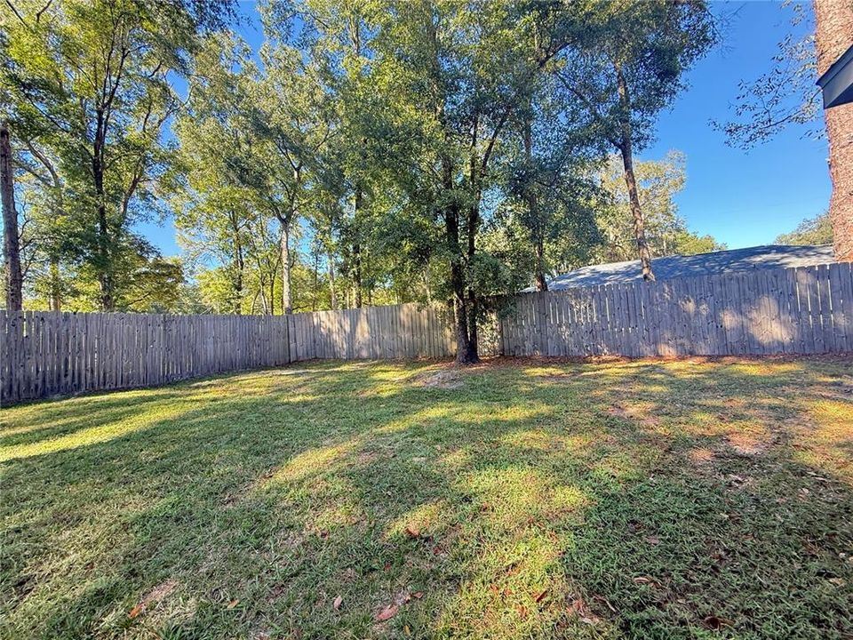 For Sale: $300,000 (3 beds, 2 baths, 1341 Square Feet)