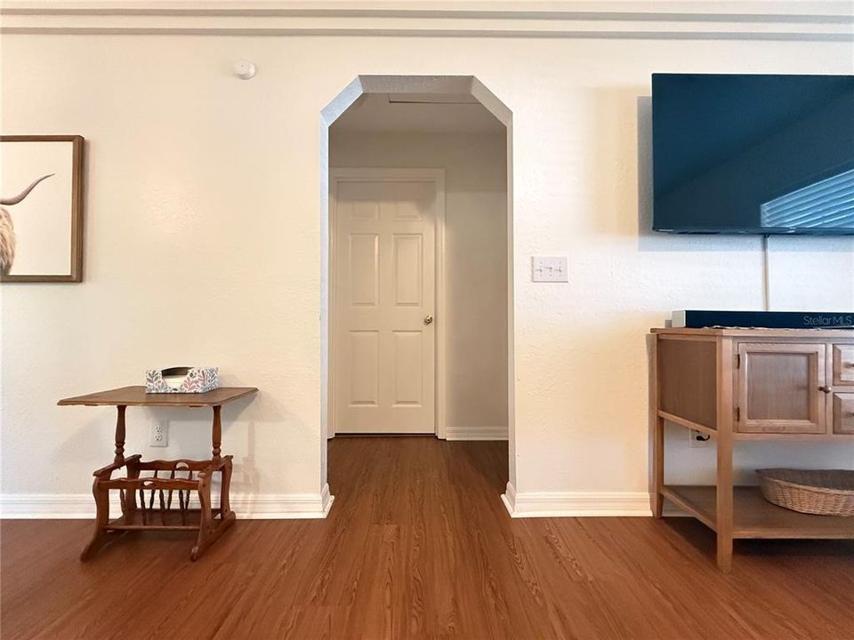 For Sale: $300,000 (3 beds, 2 baths, 1341 Square Feet)