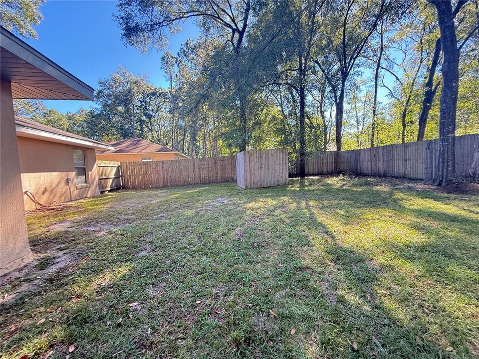 For Sale: $300,000 (3 beds, 2 baths, 1341 Square Feet)