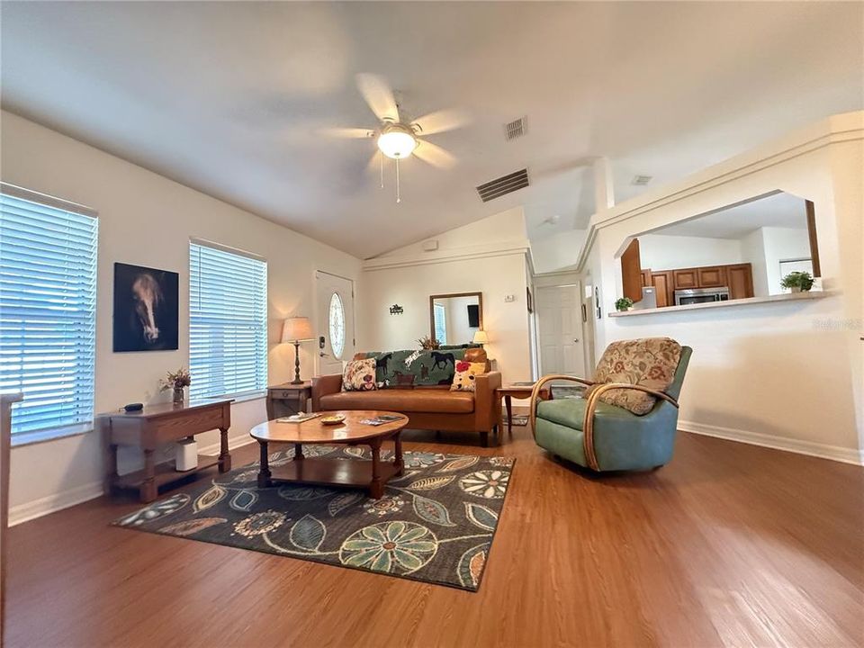 For Sale: $300,000 (3 beds, 2 baths, 1341 Square Feet)