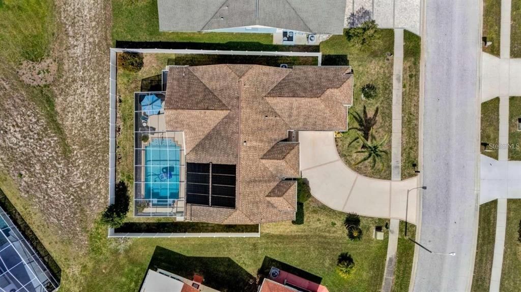 For Sale: $489,900 (3 beds, 3 baths, 2114 Square Feet)