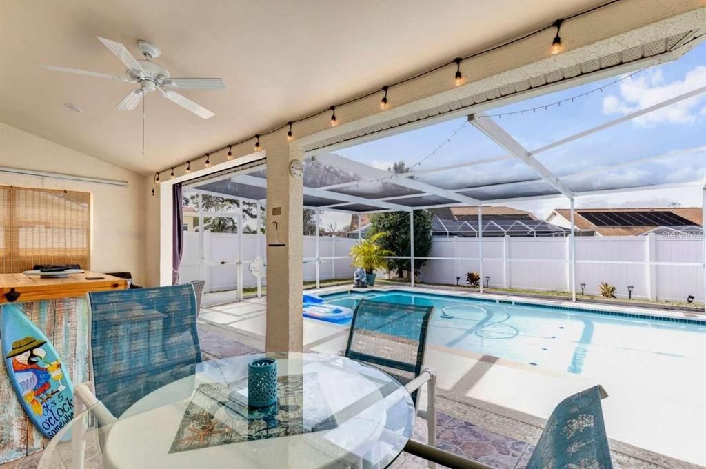 For Sale: $489,900 (3 beds, 3 baths, 2114 Square Feet)