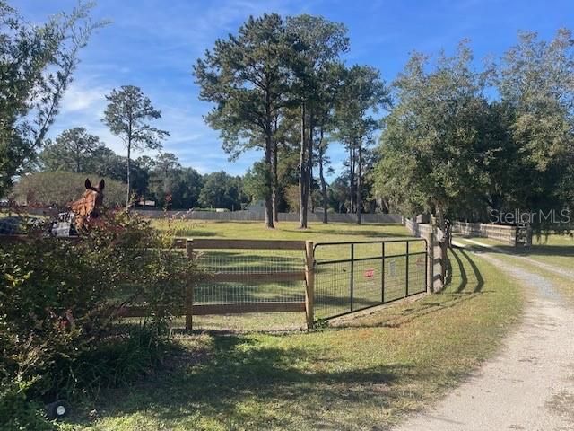 待售: $776,000 (2 贝兹, 2 浴室, 1365 平方英尺)