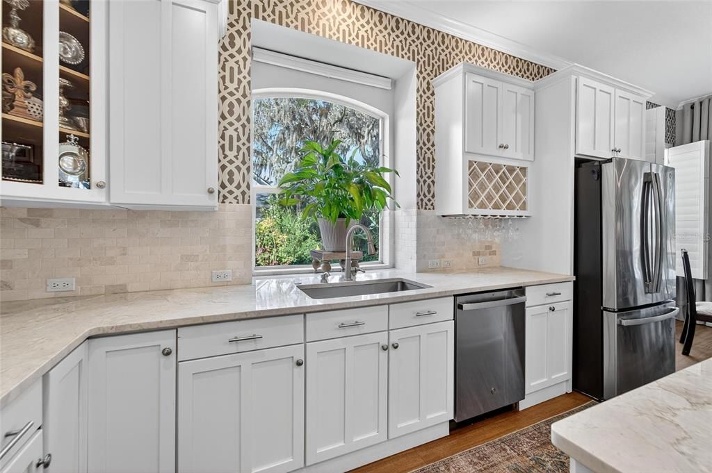 For Sale: $800,000 (4 beds, 3 baths, 2988 Square Feet)