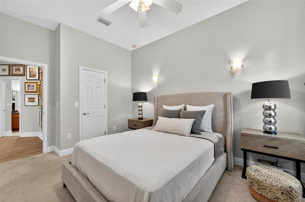 For Sale: $800,000 (4 beds, 3 baths, 2988 Square Feet)