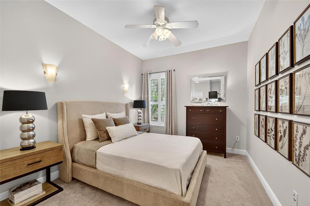 For Sale: $800,000 (4 beds, 3 baths, 2988 Square Feet)