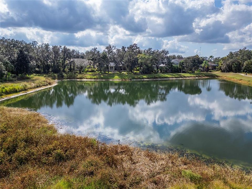 For Sale: $800,000 (4 beds, 3 baths, 2988 Square Feet)