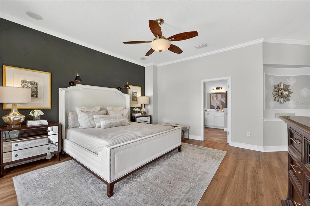 For Sale: $800,000 (4 beds, 3 baths, 2988 Square Feet)