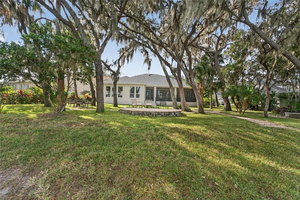 For Sale: $800,000 (4 beds, 3 baths, 2988 Square Feet)