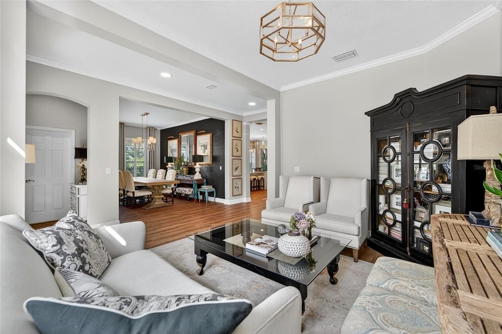 For Sale: $800,000 (4 beds, 3 baths, 2988 Square Feet)