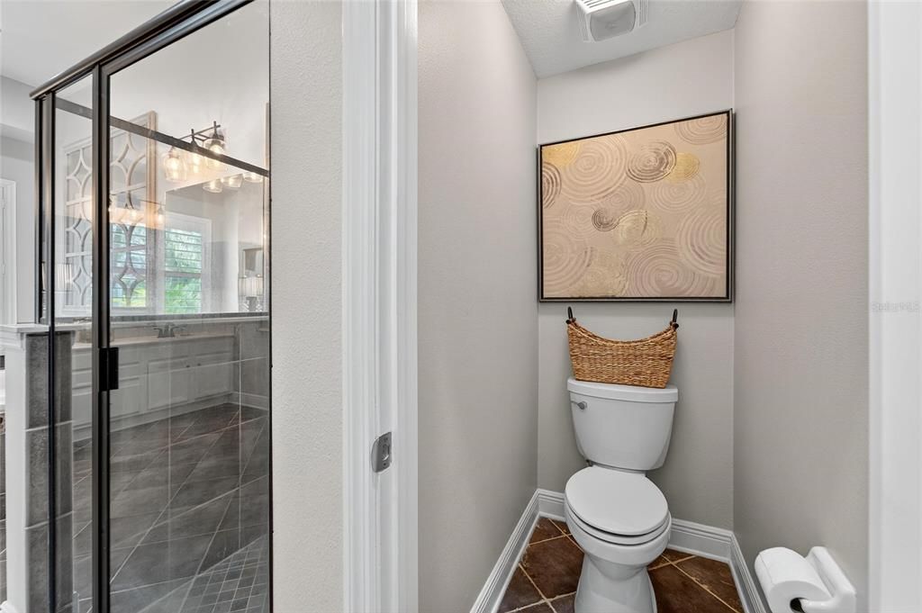 For Sale: $800,000 (4 beds, 3 baths, 2988 Square Feet)