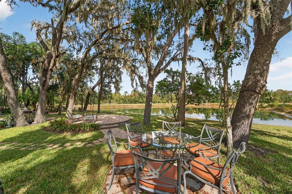 For Sale: $800,000 (4 beds, 3 baths, 2988 Square Feet)