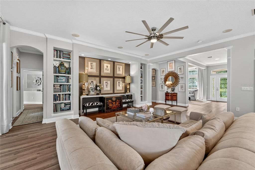 For Sale: $800,000 (4 beds, 3 baths, 2988 Square Feet)