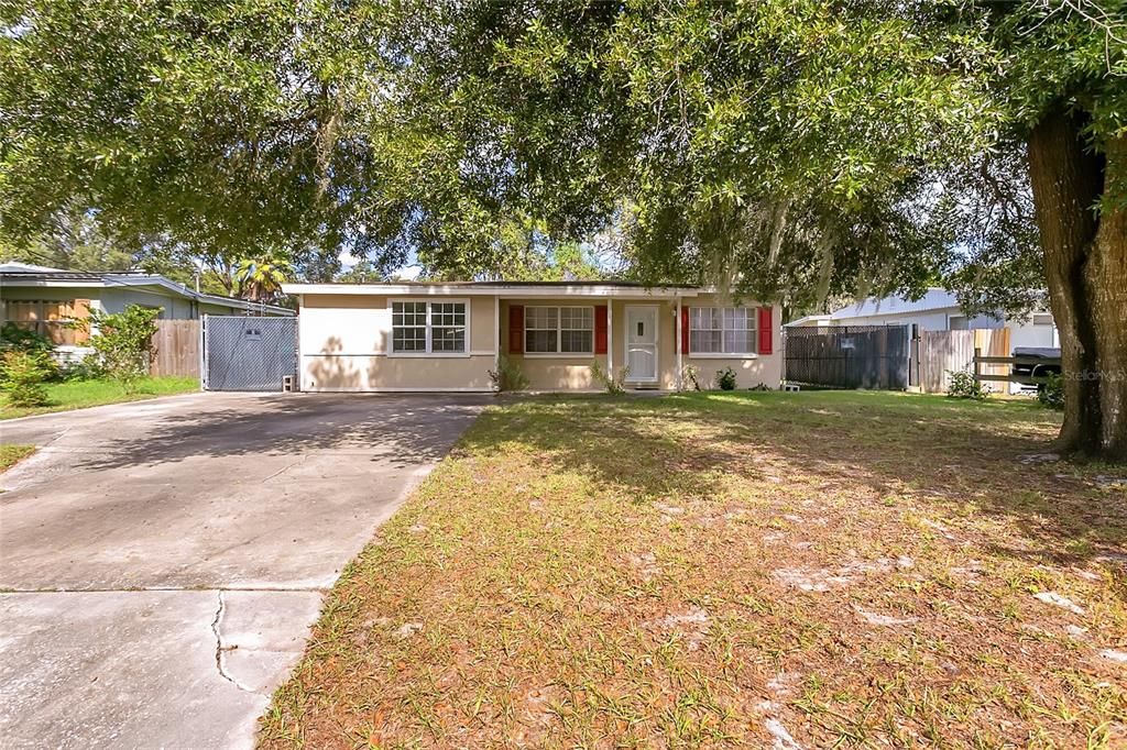 Active With Contract: $295,000 (3 beds, 1 baths, 1200 Square Feet)