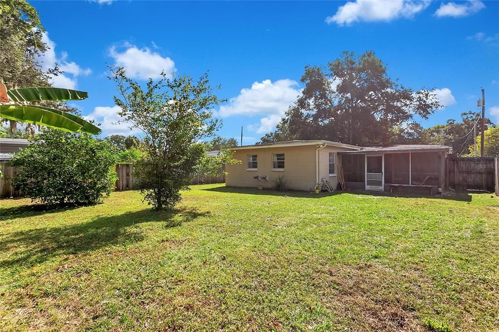 Active With Contract: $295,000 (3 beds, 1 baths, 1200 Square Feet)