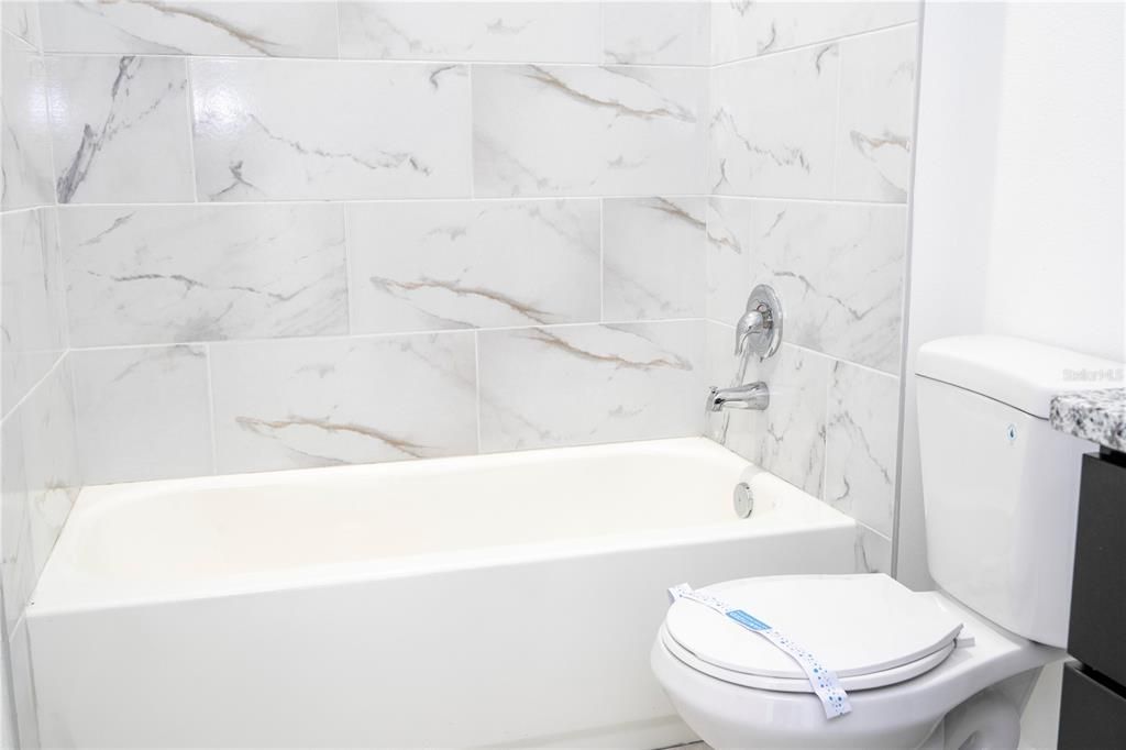 待售: $235,900 (4 贝兹, 2 浴室, 1580 平方英尺)