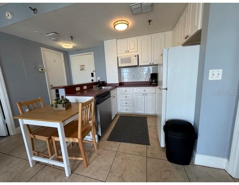 For Rent: $1,700 (2 beds, 2 baths, 578 Square Feet)