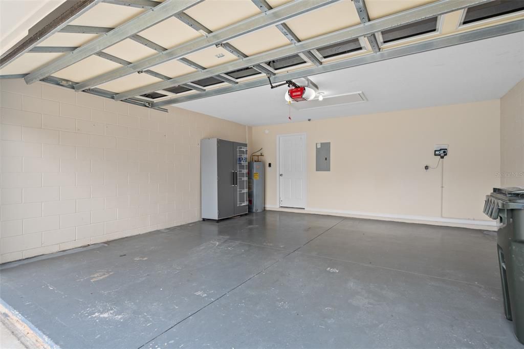 For Rent: $2,500 (3 beds, 2 baths, 1729 Square Feet)