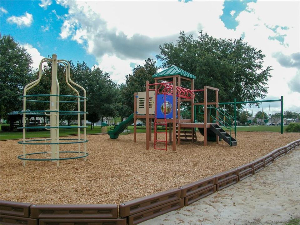 For Rent: $2,500 (3 beds, 2 baths, 1729 Square Feet)