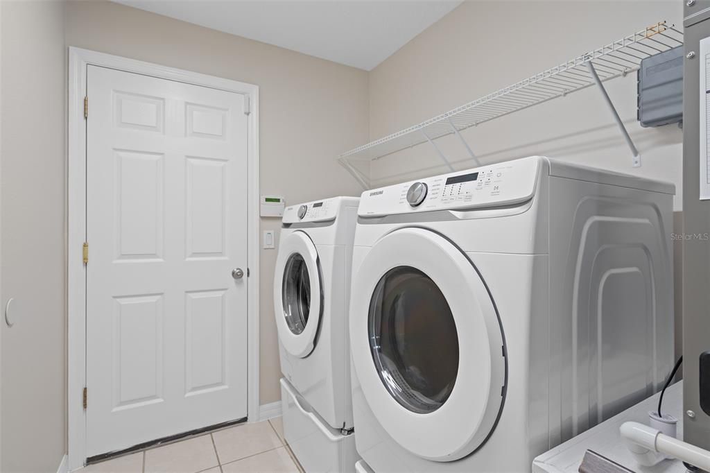 For Rent: $2,500 (3 beds, 2 baths, 1729 Square Feet)