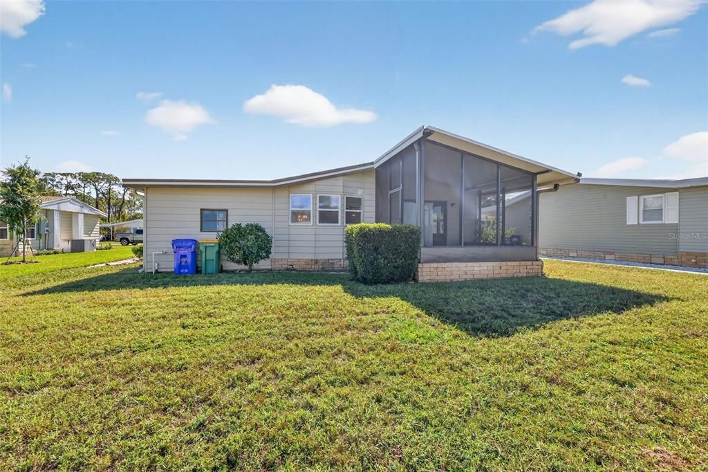 На продажу: $180,000 (2 спален, 2 ванн, 1170 Квадратных фут)