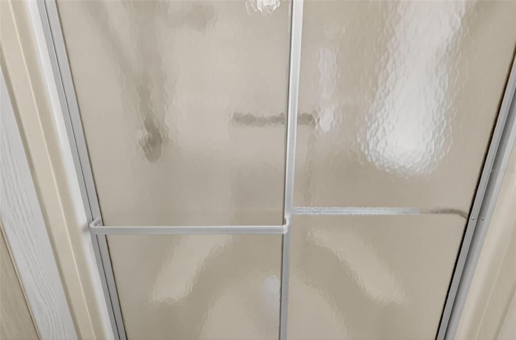 На продажу: $180,000 (2 спален, 2 ванн, 1170 Квадратных фут)