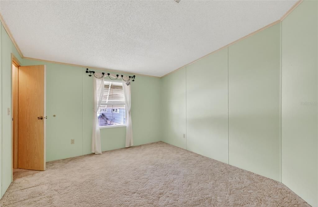 На продажу: $180,000 (2 спален, 2 ванн, 1170 Квадратных фут)