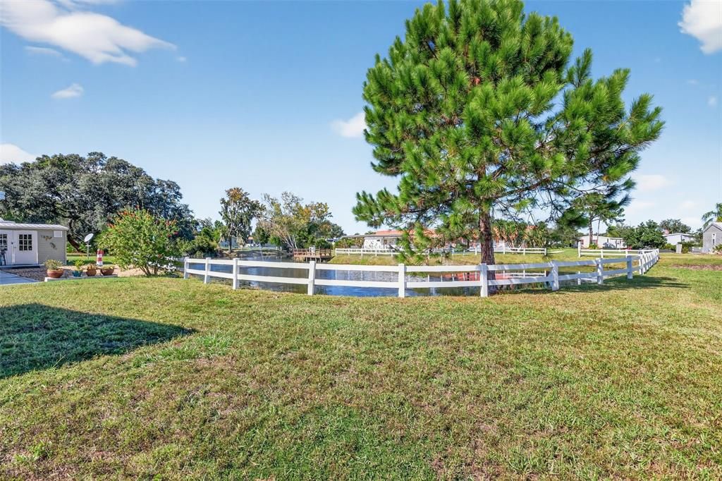 На продажу: $180,000 (2 спален, 2 ванн, 1170 Квадратных фут)