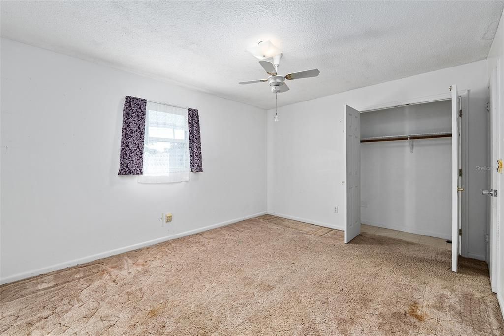 Active With Contract: $269,000 (3 beds, 2 baths, 1377 Square Feet)