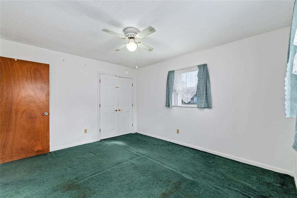 Active With Contract: $269,000 (3 beds, 2 baths, 1377 Square Feet)