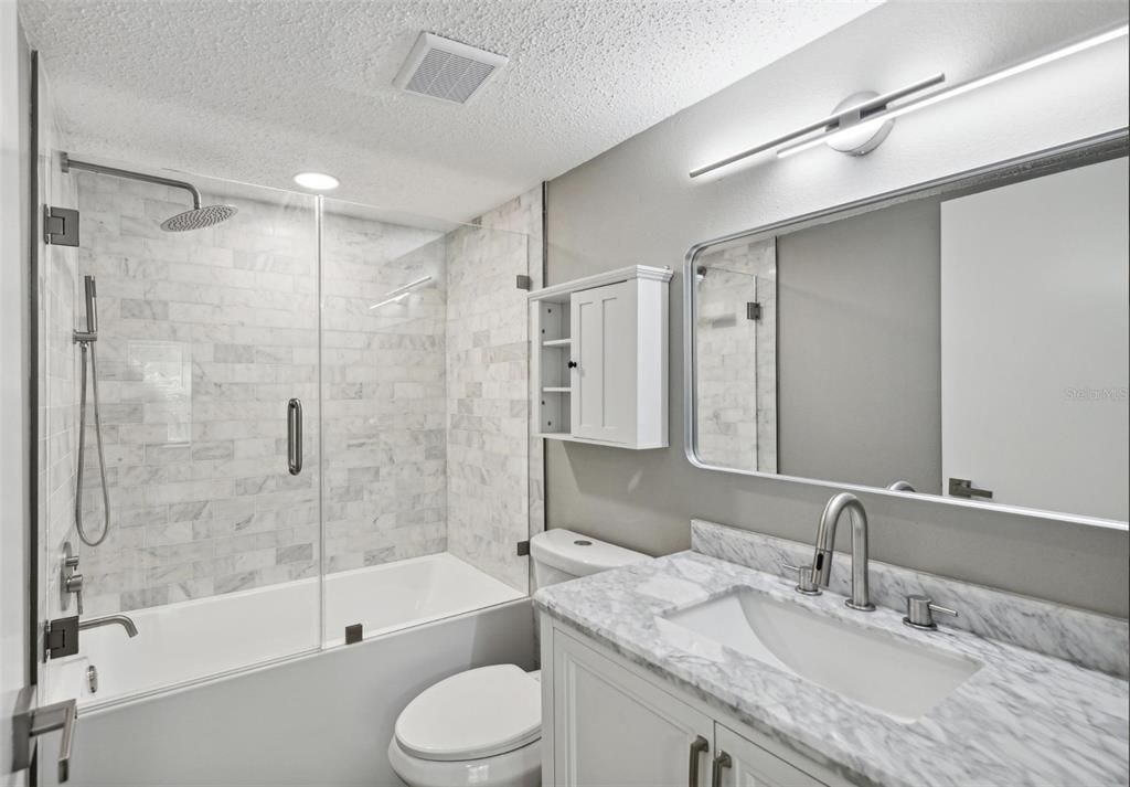 待售: $142,500 (2 贝兹, 2 浴室, 917 平方英尺)