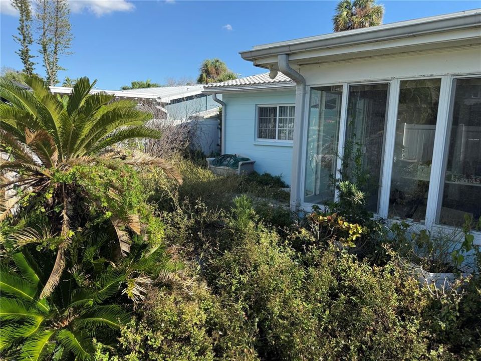 Activo con contrato: $395,000 (3 camas, 2 baños, 1385 Pies cuadrados)