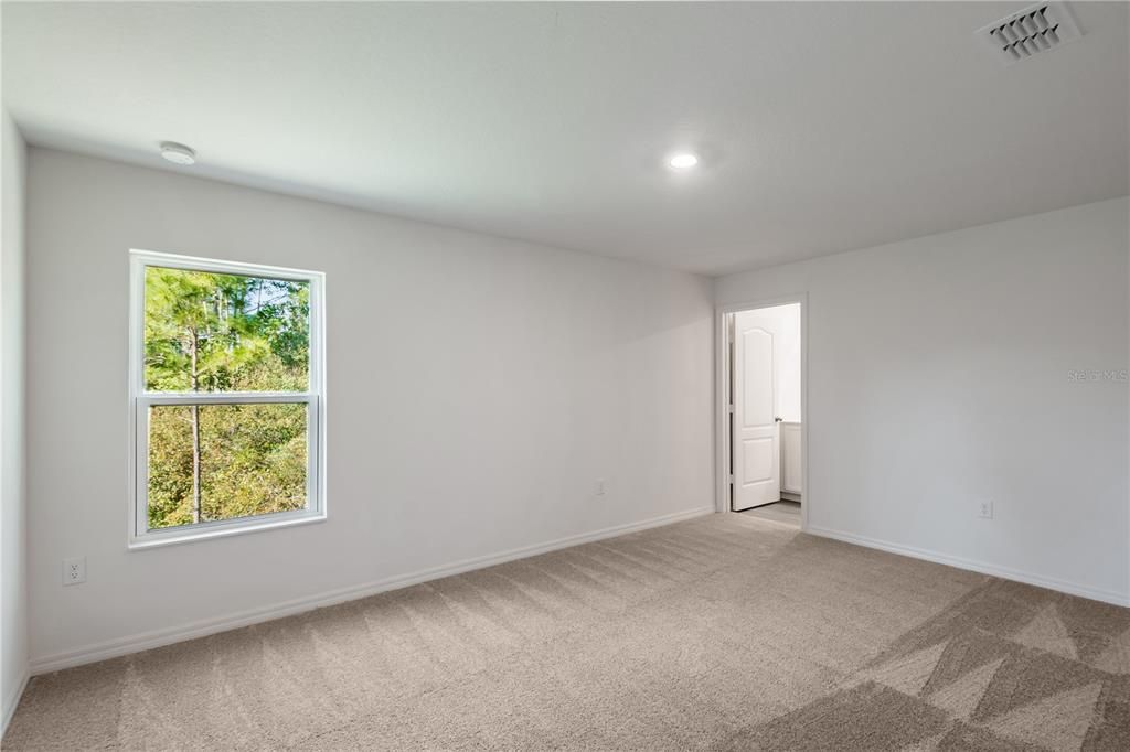 For Sale: $256,900 (3 beds, 2 baths, 1597 Square Feet)