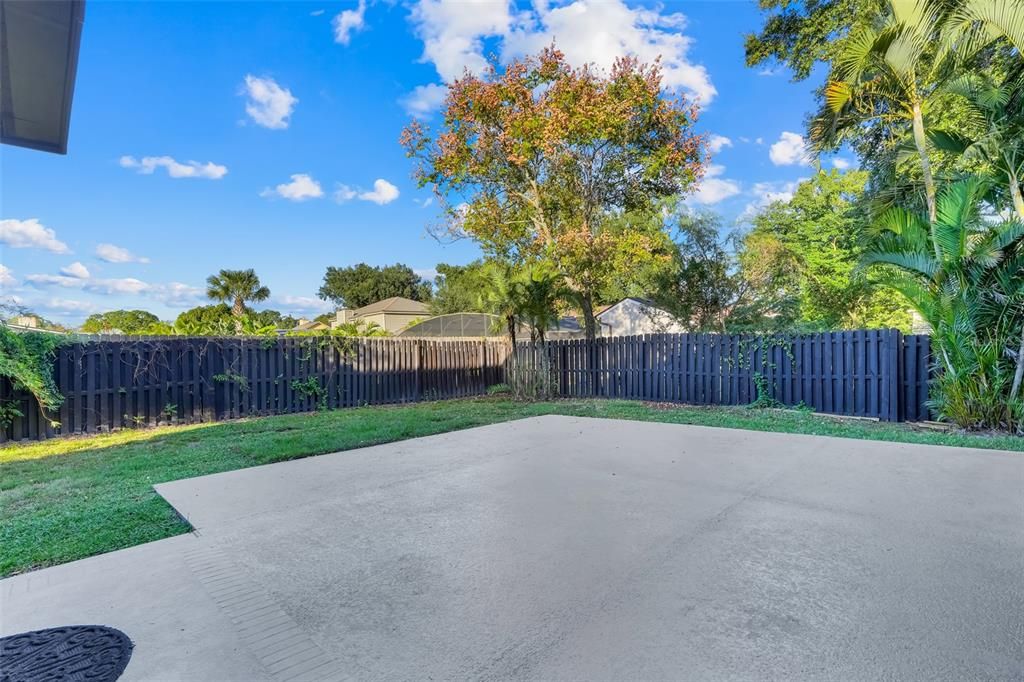 待售: $888,000 (4 贝兹, 2 浴室, 2240 平方英尺)