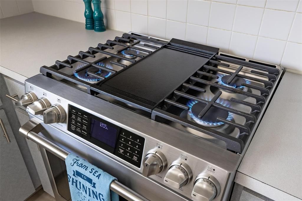 待售: $1,050,000 (3 贝兹, 3 浴室, 1517 平方英尺)