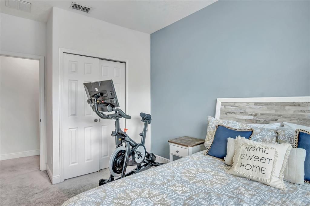 合同活跃: $485,000 (3 贝兹, 2 浴室, 2207 平方英尺)