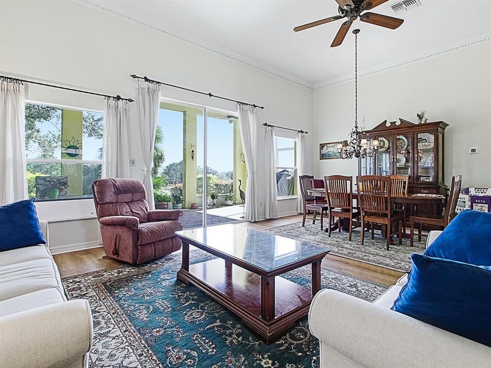 待售: $425,000 (3 贝兹, 2 浴室, 2607 平方英尺)