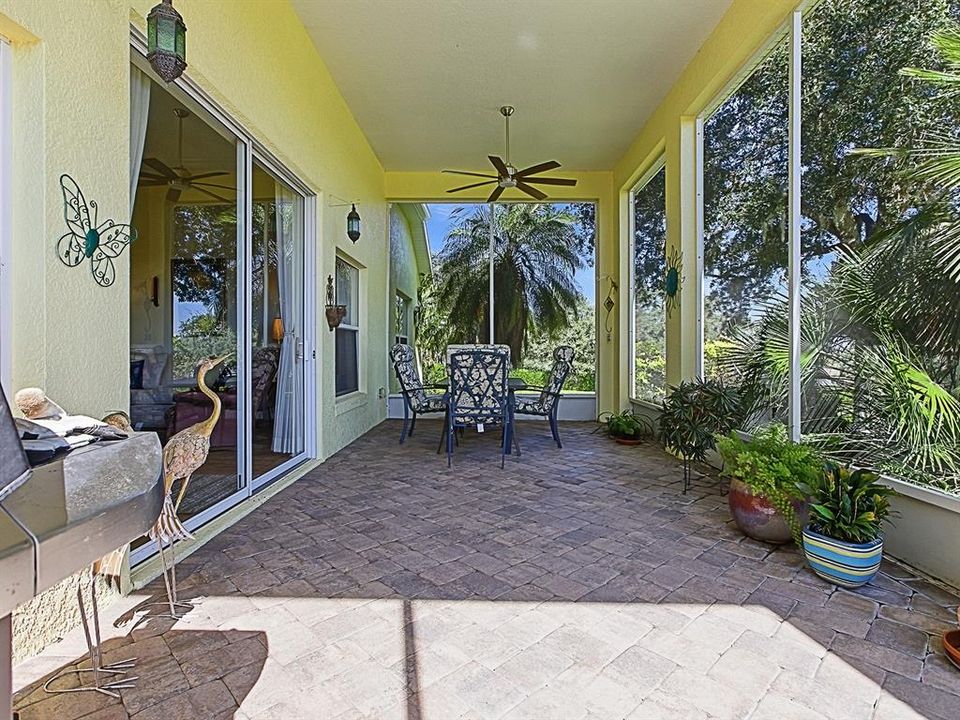 待售: $425,000 (3 贝兹, 2 浴室, 2607 平方英尺)