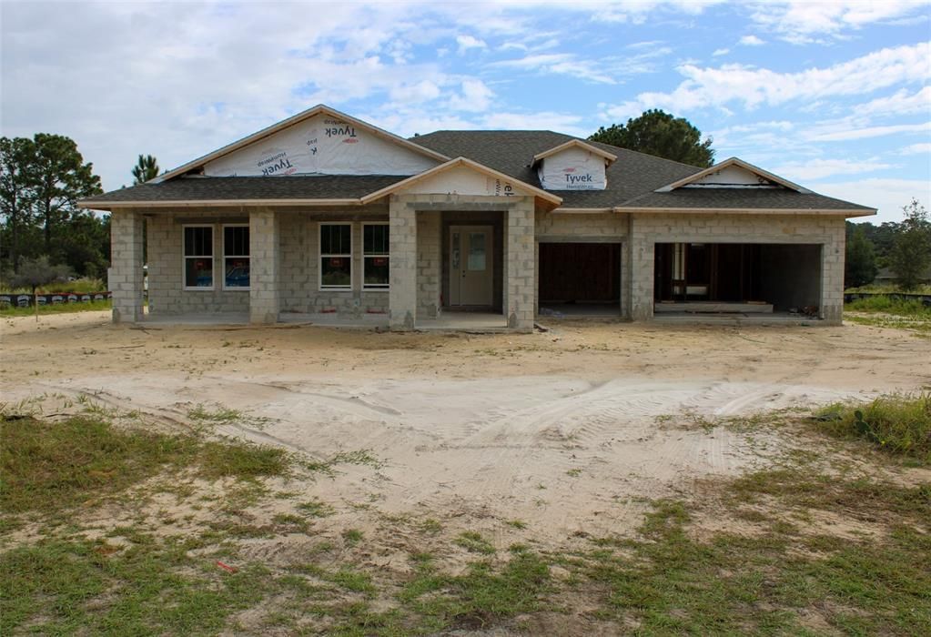 For Sale: $605,000 (3 beds, 3 baths, 2667 Square Feet)