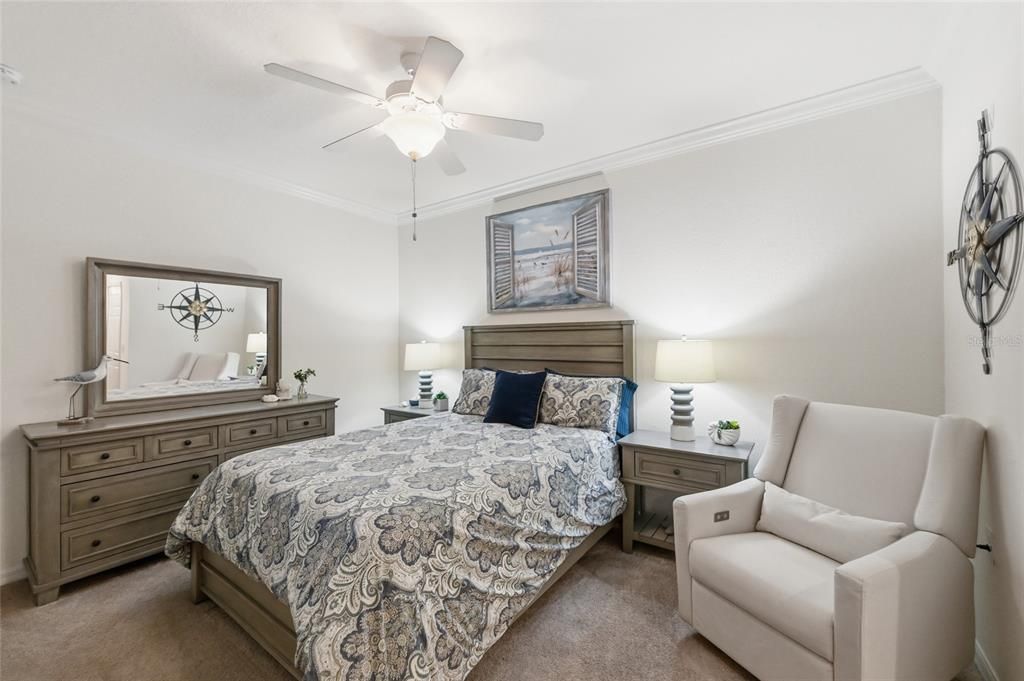 For Sale: $299,000 (2 beds, 2 baths, 1142 Square Feet)